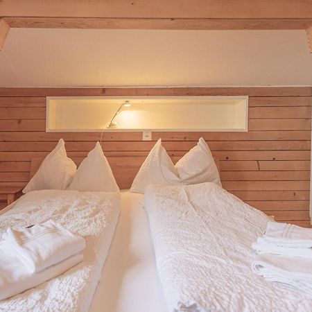 Berghaus Niederhorn Hotel Беатенберг Екстериор снимка