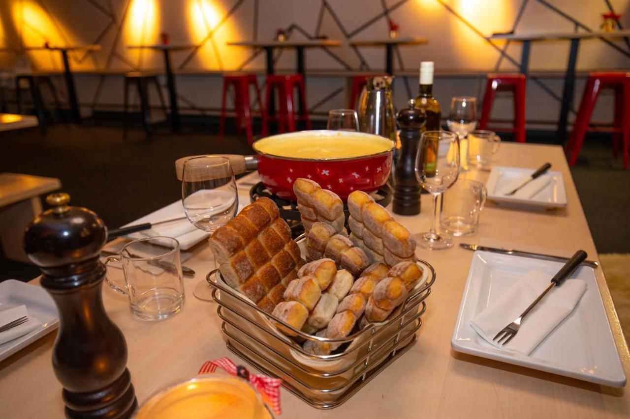 Berghaus Niederhorn Hotel Беатенберг Екстериор снимка